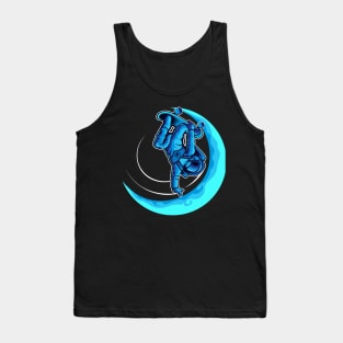 Astronaut Skating On The Moon Tank Top